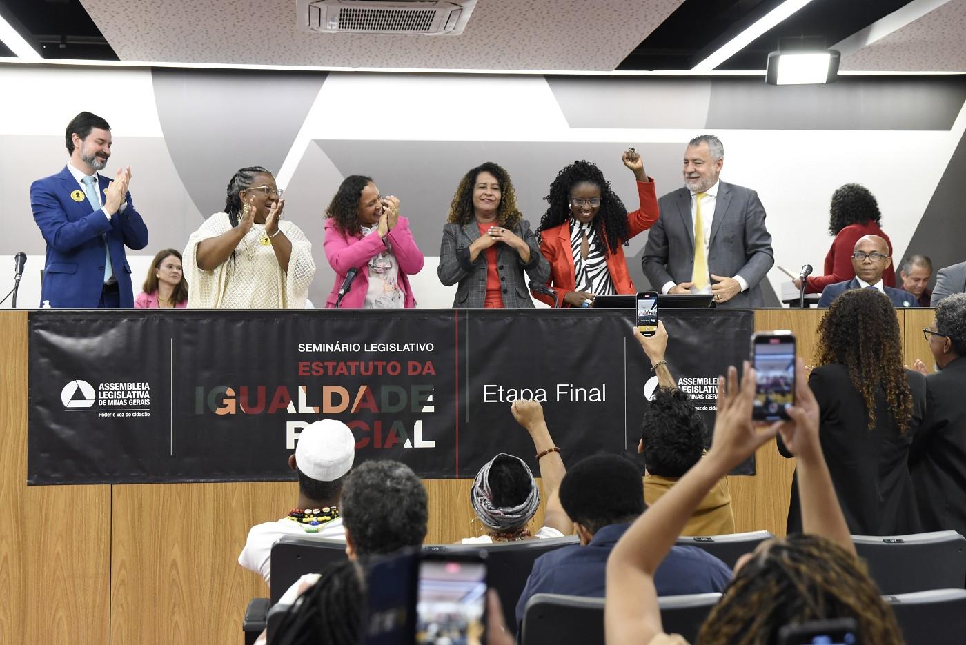 Estatuto da Igualdade Racial é Instituído em Minas Gerais.